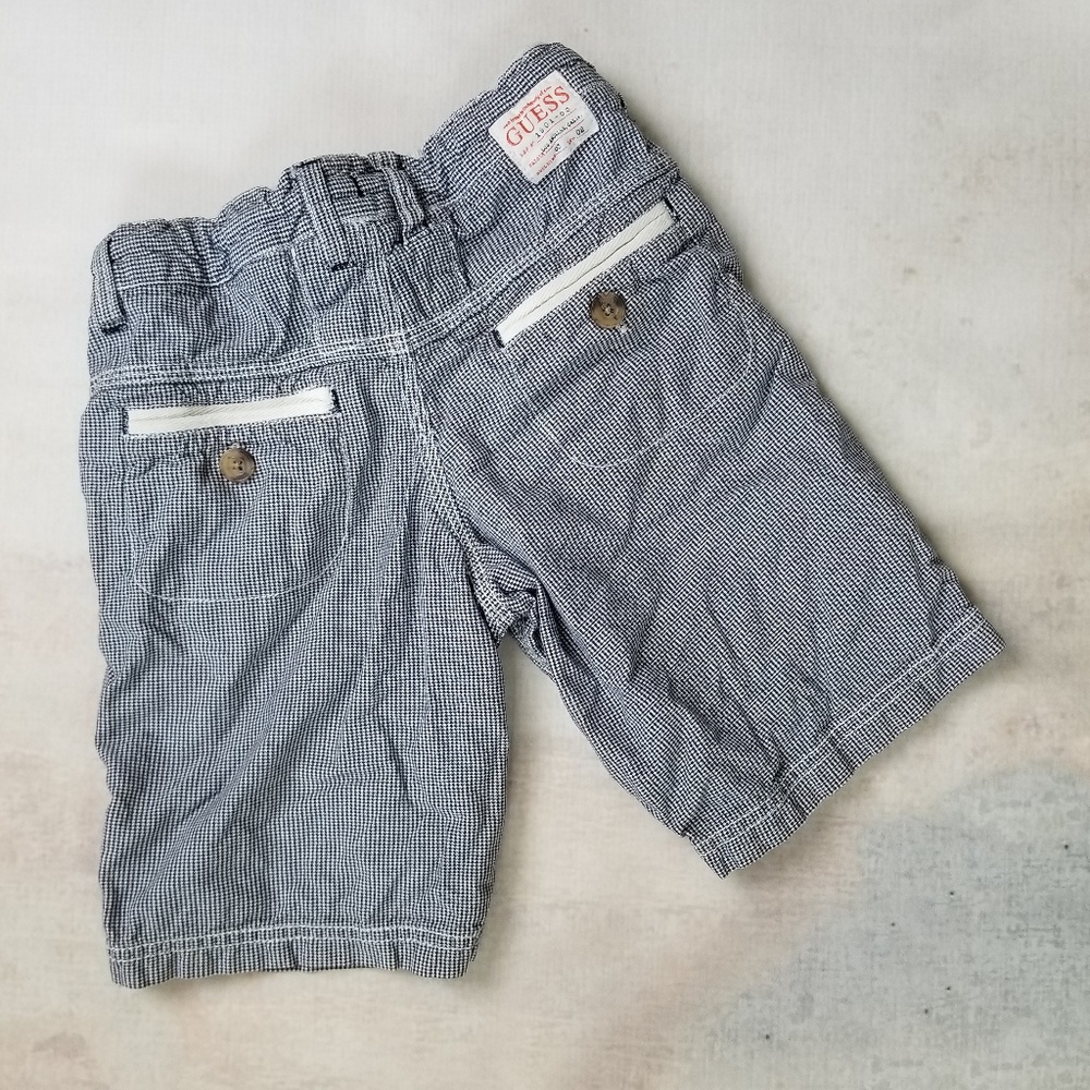 Guess - Picture 2 of 4